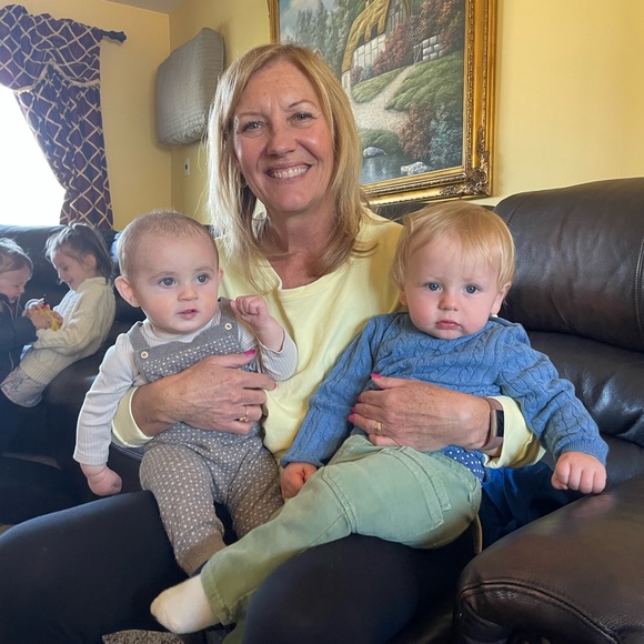 Meet your Posher, Nora - Picture 2 of 2